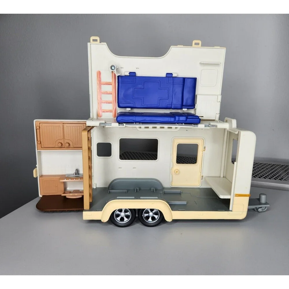 Bluey Ultimate Caravan Adventures, Camper Playset Trailer RV ONLY